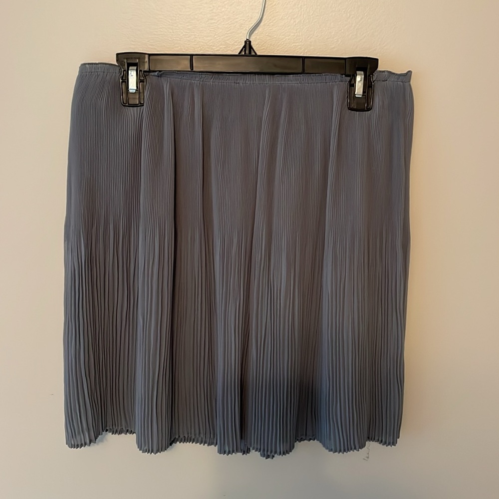 H&M Flowy A-Line Polyester Skirt in Grayish Blue
